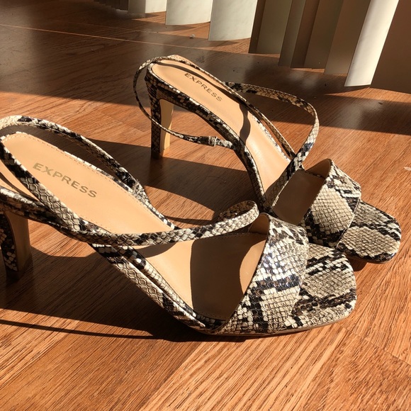 EXPRESS - Snake Print Heel Sandal - Picture 2 of 5